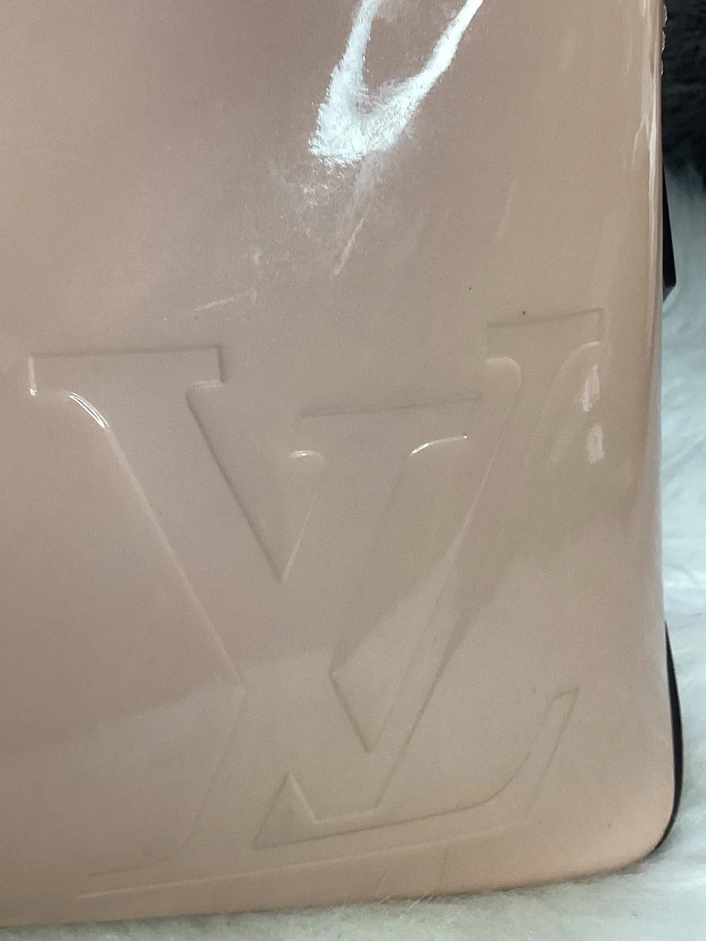LOUIS VUITTON Rose Ballerine Vernis Miroir Tote Bag